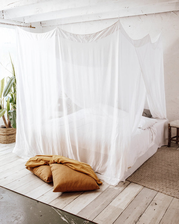 Bamboo single bed mosquito net TSUKI in white - width 240 cm.